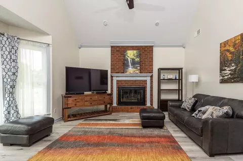 792 W Powell Rd, Collierville, TN 38017 photo 4
