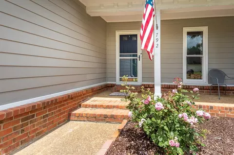 792 W Powell Rd, Collierville, TN 38017 photo 2
