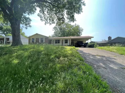 3542 Merritt St, Memphis, TN 38128