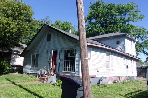 2044 Saulsbury Pl, Memphis, TN 38104