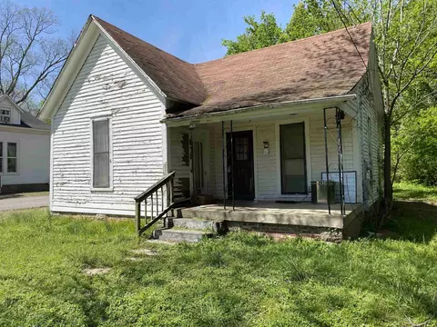 400 Pleasant Ave, Covington, TN 38019