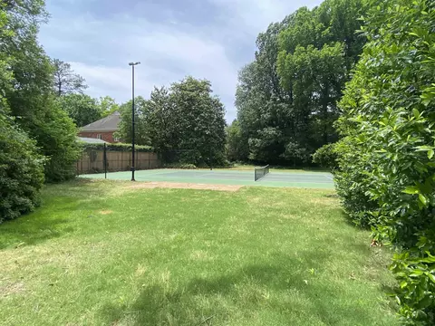 329 E Cherry Cir, Memphis, TN 38117 photo 21