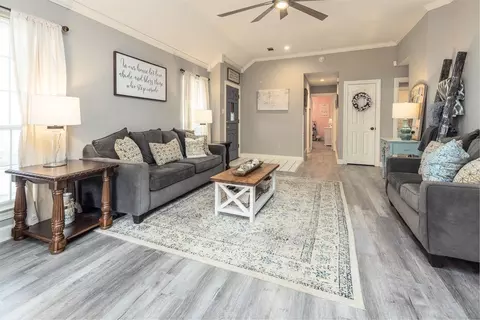 5566 Pine Oak Ln, Memphis, TN 38135 photo 4