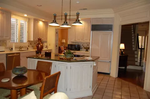 963 E Riverwalk Dr, Memphis, TN 38120 photo 10