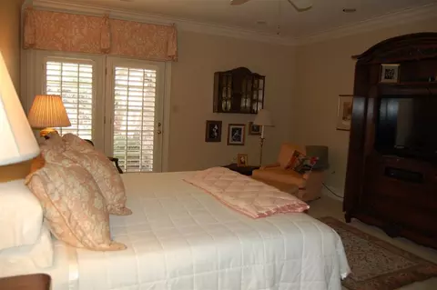 963 E Riverwalk Dr, Memphis, TN 38120 photo 13