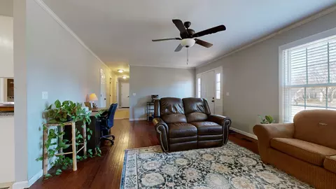 633 Buck Ln, Murfreesboro, TN 37129 photo 2