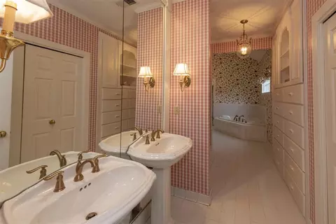 161 Cherry Rd, Memphis, TN 38117 photo 8