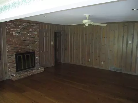 289 Woodmont Dr, Memphis, TN 38117 photo 9