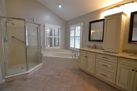 973 W Tree Dr, Collierville, TN 38017 photo 11