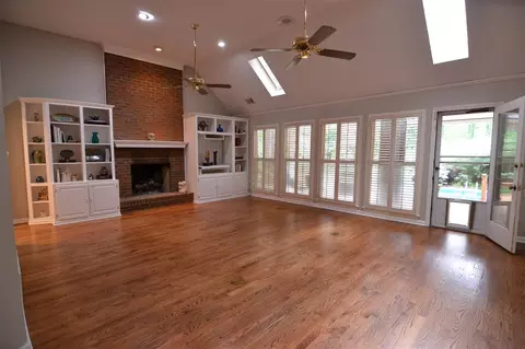 973 W Tree Dr, Collierville, TN 38017 photo 2