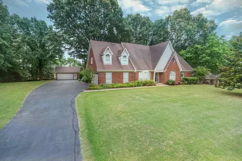 8903 Windersgate Dr, Olive Branch, MS 38654 photo 1