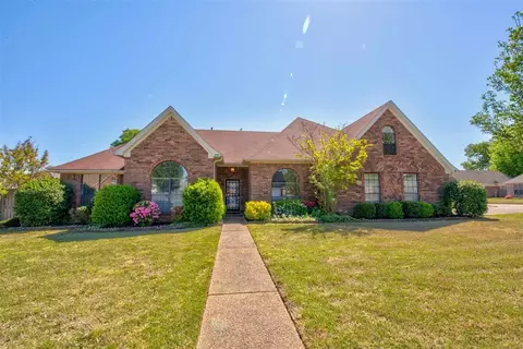 355 Red Wolf Dr, Collierville, TN 38017 photo 1