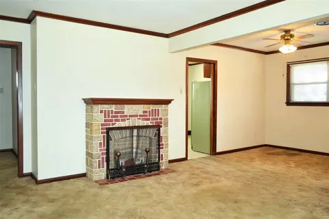 1096 E Holmes Rd, Memphis, TN 38116 photo 2