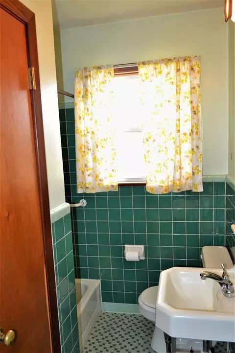 1096 E Holmes Rd, Memphis, TN 38116 photo 8