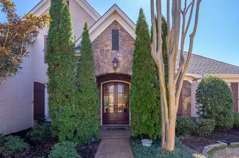 10247 Statfield Dr, Collierville, TN 38017 photo 2