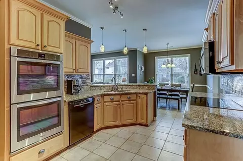 516 Glenogle Ln, Collierville, TN 38017 photo 11