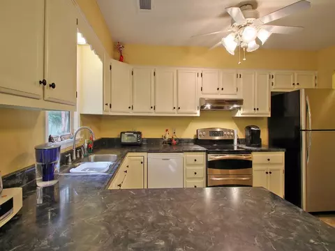 932 Moorefield Rd, Collierville, TN 38017 photo 5