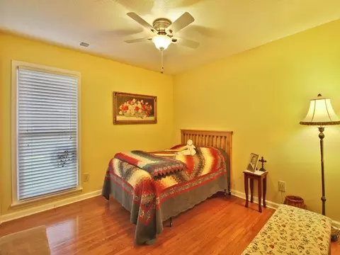 932 Moorefield Rd, Collierville, TN 38017 photo 13