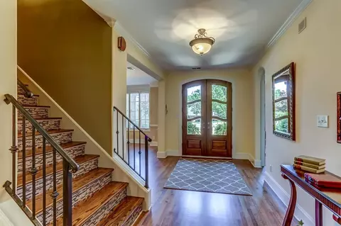 1073 E Old Hearthstone Cir, Collierville, TN 38017 photo 11