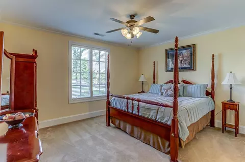 1073 E Old Hearthstone Cir, Collierville, TN 38017 photo 16