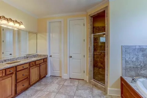 1073 E Old Hearthstone Cir, Collierville, TN 38017 photo 14