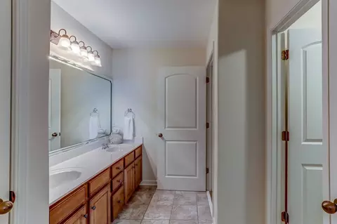 1073 E Old Hearthstone Cir, Collierville, TN 38017 photo 20