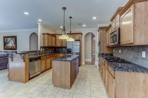 1073 E Old Hearthstone Cir, Collierville, TN 38017 photo 9