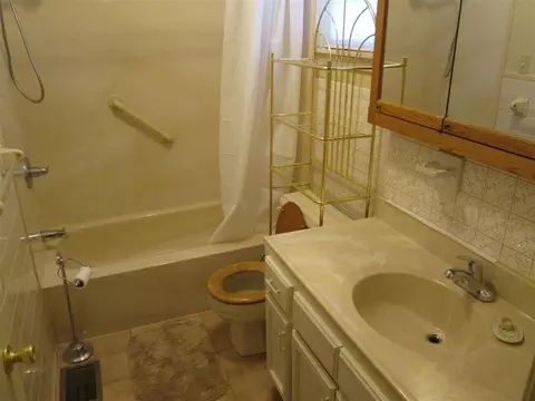 879 Berclair Rd, Memphis, TN 38122 photo 10
