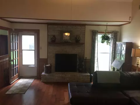 8045 Claredale Dr, Memphis, TN 38133 photo 2