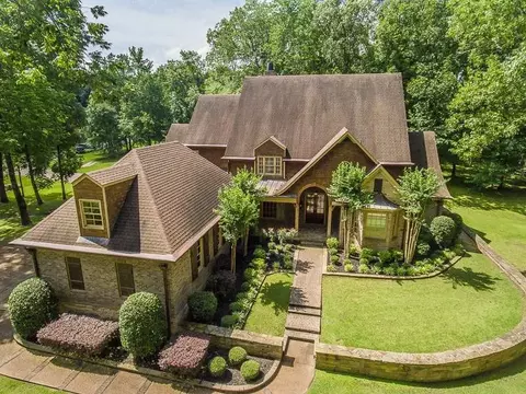 10065 Frank Rd, Collierville, TN 38017 photo 1