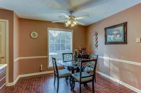 3541 E Skylight Dr, Memphis, TN 38135 photo 9