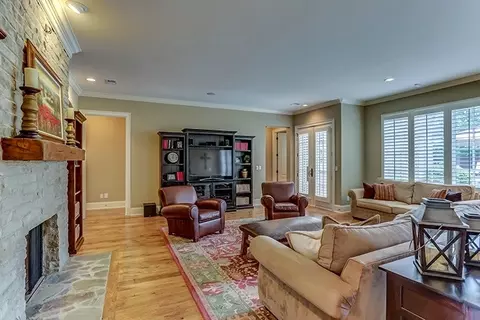 1286 Bridgepointe Dr, Collierville, TN 38017 photo 3