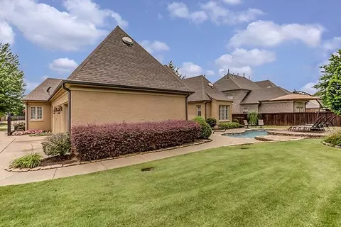 1286 Bridgepointe Dr, Collierville, TN 38017 photo 25