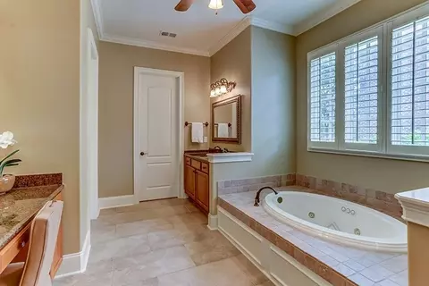1286 Bridgepointe Dr, Collierville, TN 38017 photo 12