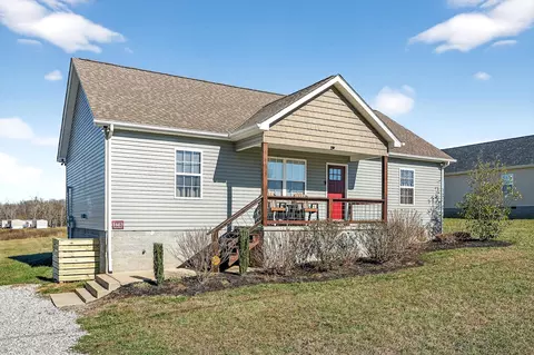1663 Parker Rd, Sparta, TN 38583 photo 2