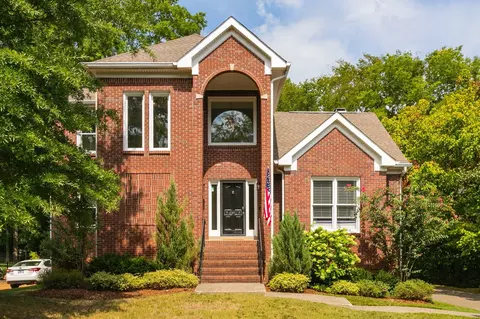 100 Belle Glen Dr, Nashville, TN 37221
