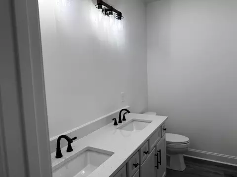 Bath - 20 Doodle Cv, Counce, TN 38326 photo 1 of 4