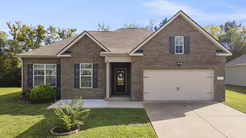 212 Princeton Dr, Lebanon, TN 37087