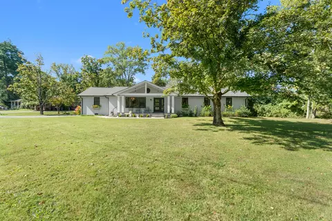 1001 Chapel Ct, Franklin, TN 37069