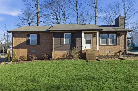 1801 Winding Way Dr, White House, TN 37188