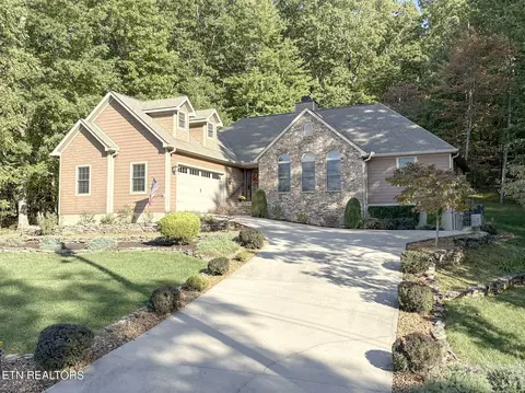 36 Chelteham Ln, Crossville, TN 38558
