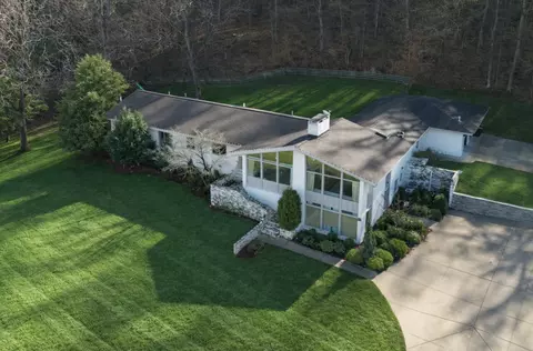 1005 Balmoral Dr, Nashville, TN 37220