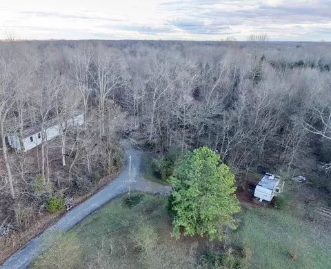830 Promise Land Rd, Charlotte, TN 37036