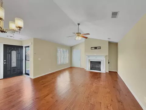 395 Devon Chase Hl #3804, Gallatin, TN 37066