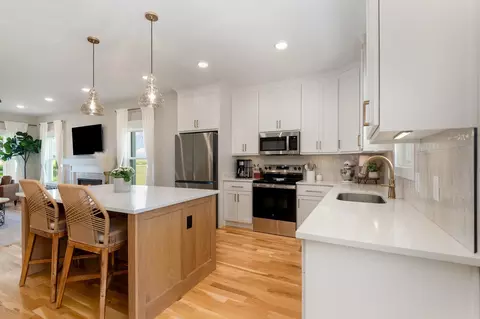 Kitchen - 4345 S Garrett Rd, Springfield, TN 37172 photo 2 of 4