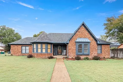 6914 Fox Hedge Dr, Memphis, TN 38141