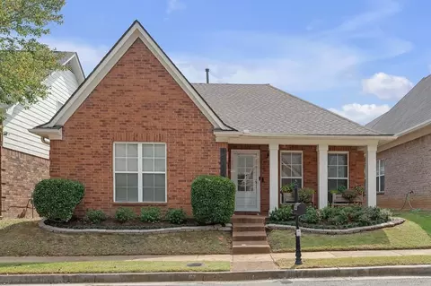 10235 Morning Hill Dr, Cordova, TN 38016