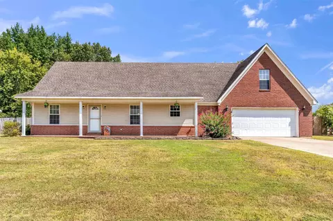 56 Madison Dr, Atoka, TN 38004