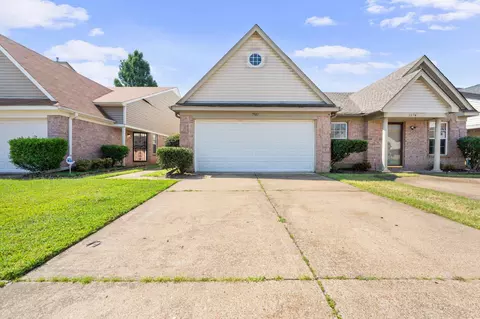 7981 Marsha Woods Dr, Memphis, TN 38125