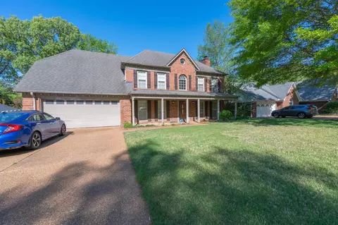 345 Locust Grove Dr, Cordova, TN 38018